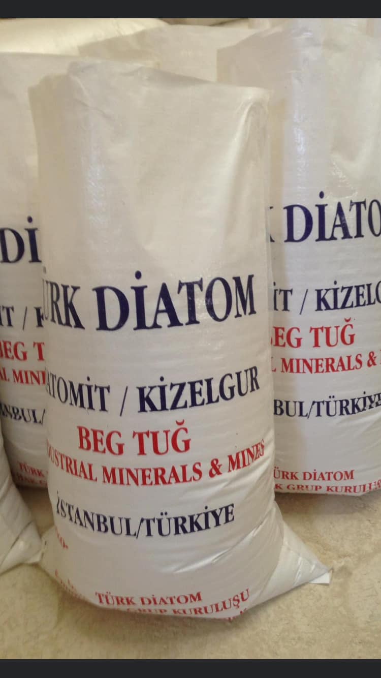 Diyatom Toprağı, Gıda, Tarım, Veterinerlik ve Benzer Birçok Sektörlerde Nem Koku Küf Haşere Engelleyici Ham Madde Ara Ürün ve Yardımcı Malzeme Olarak Kulanıldığına Dair Ankara Ünüversitesi Fen Bilmeler Bölümü 2006 da Yaptığı Bir Bilimsel Çalışmada Diatom